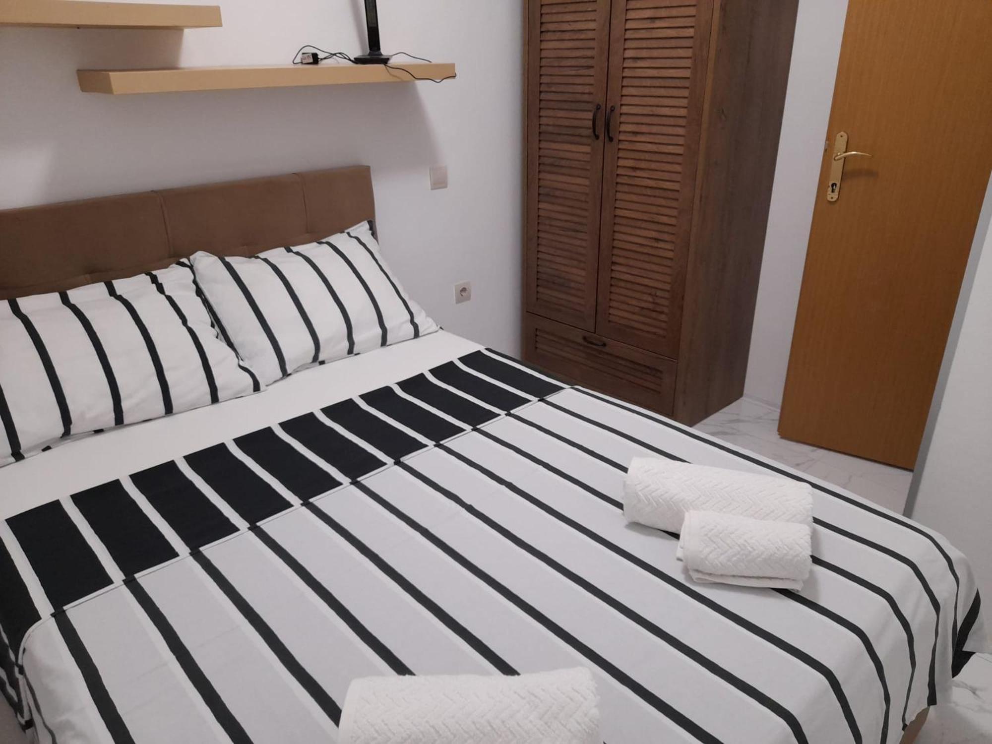Apartments Malou Baška Voda Habitación foto