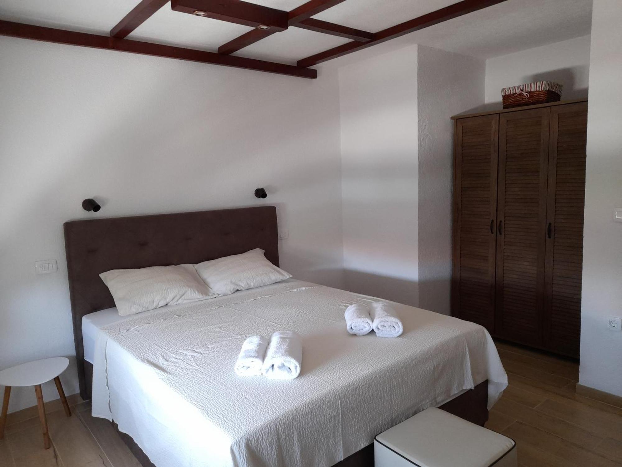 Apartments Malou Baška Voda Habitación foto