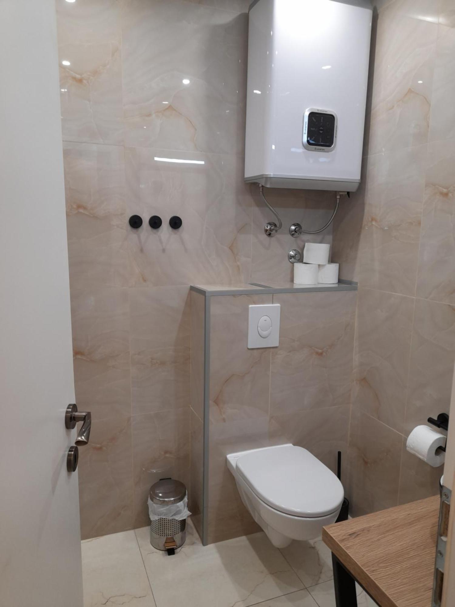 Apartments Malou Baška Voda Habitación foto