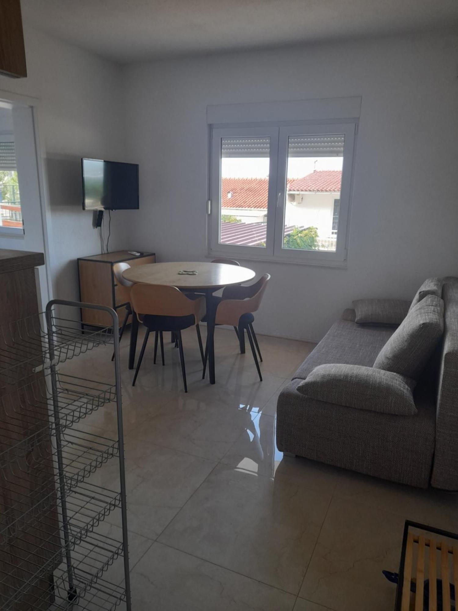 Apartments Malou Baška Voda Habitación foto