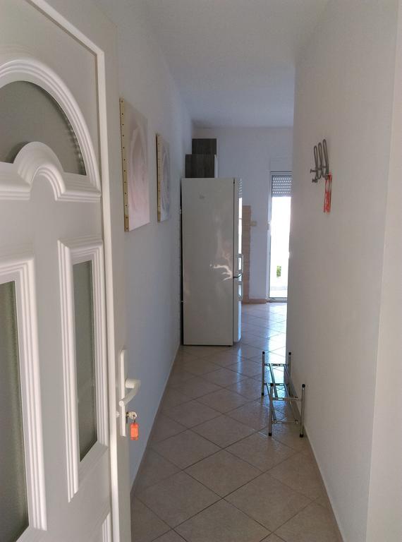 Apartments Malou Baška Voda Habitación foto